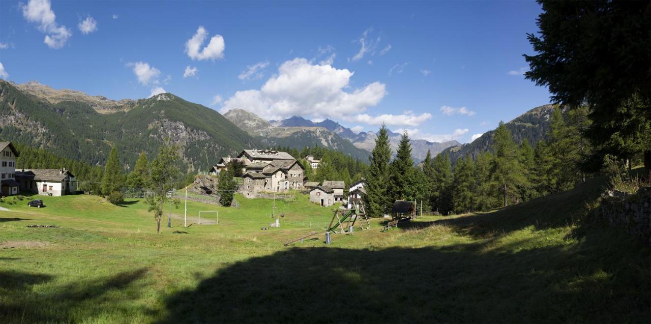 Casa Alpina San Luigi Hotel Campodolcino Exterior photo